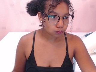 Chantall , ♥ naked Live Sex Chat Room