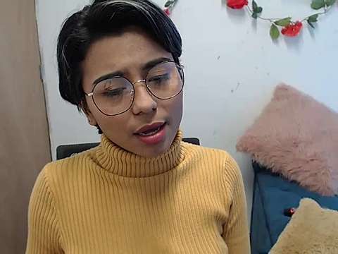 Darla_joy naked stripping on cam for live sex video chat