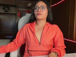 darlyn-17 naked Live Sex Chat Room