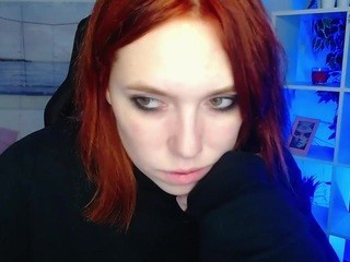 emmi-pose naked Live Sex Chat Room