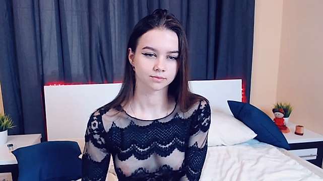 JoodieSnow naked stripping on cam for live sex video chat