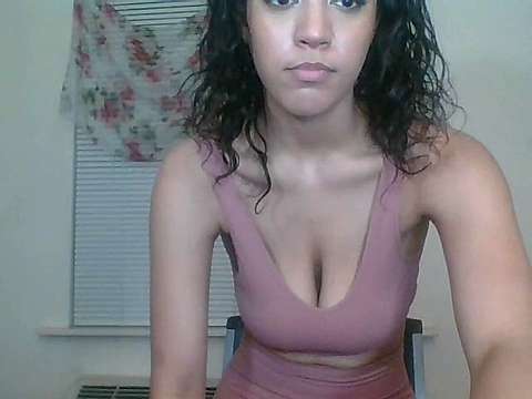 KennedyCarter naked stripping on cam for live sex video chat