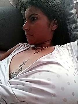 Krystal_cox34 naked stripping on cam for live sex video chat
