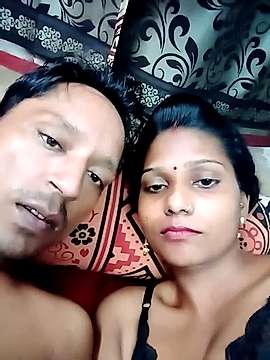 Laila-Majnu naked stripping on cam for live sex video chat