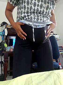 Littleasscleo naked stripping on cam for live sex video chat