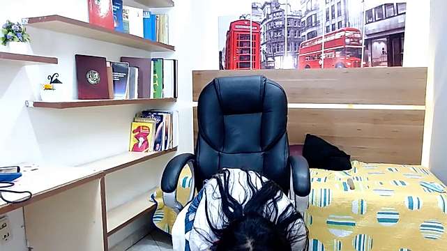 Pocajontasss naked stripping on cam for live sex video chat