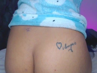 tami-nauthy naked Live Sex Chat Room