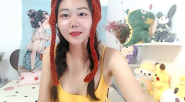 U–kiss naked stripping on cam for live sex video chat