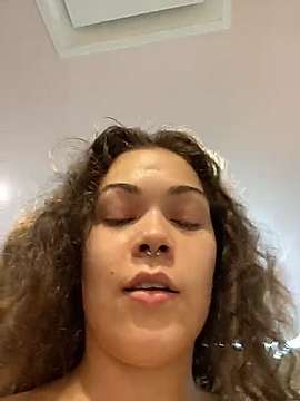 unicornhippie naked stripping on cam for live sex video chat