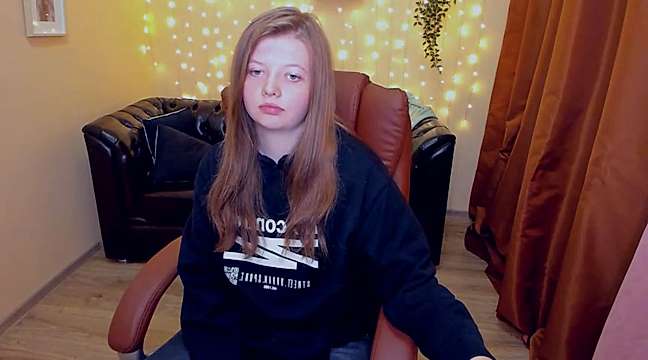 Vivian_cutie naked stripping on cam for live sex video chat