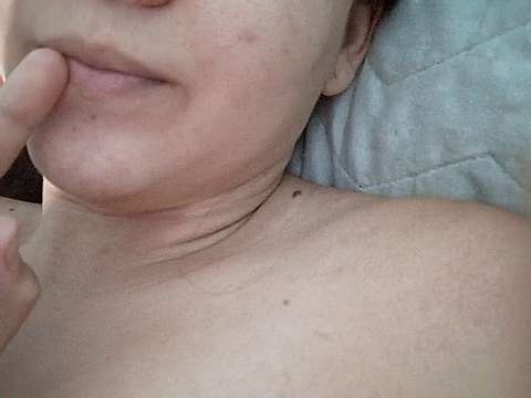 Branquinhasexy2 naked stripping on cam for live sex video chat