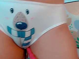 Cuteprincess13 naked stripping on cam for live sex video chat