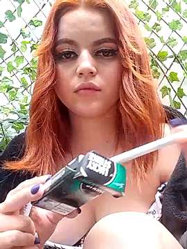 DaliaAprilxx naked stripping on cam for live sex video chat
