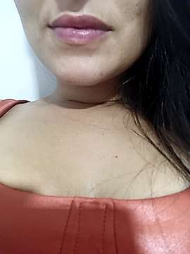 Dominiquesw naked stripping on cam for live sex video chat