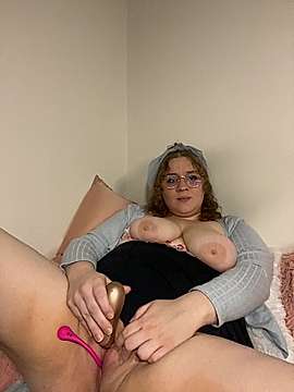 EmmersonRae1 naked stripping on cam for live sex video chat