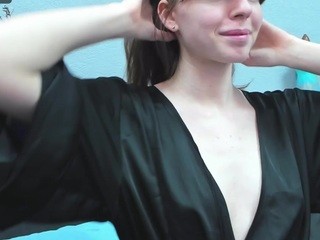 HaileyGlow naked Live Sex Chat Room