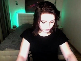 Helen-Jackson naked Live Sex Chat Room