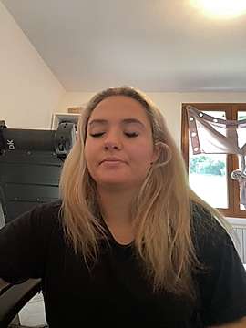 Irina_show naked stripping on cam for live sex video chat