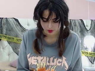Kimi-Sadashi naked Live Sex Chat Room
