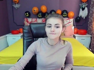 LiliDanger naked Live Sex Chat Room