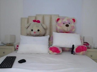 Maiawiish naked Live Sex Chat Room