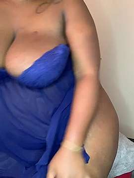 MelaninBlack21 naked stripping on cam for live sex video chat