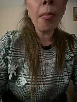Nicole_Mina naked stripping on cam for live sex video chat