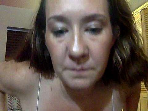 PenelopeMILF naked stripping on cam for live sex video chat