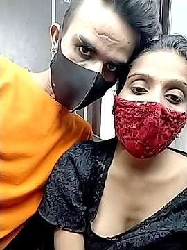 rani19m naked stripping on cam for live sex video chat