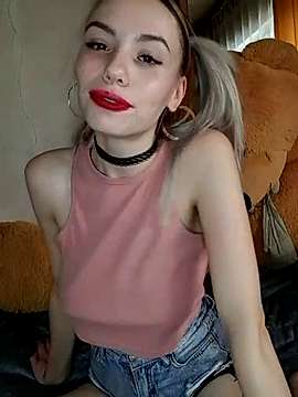 Red__Daimonn_ naked stripping on cam for live sex video chat