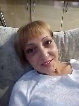 Rsisana naked stripping on cam for live sex video chat