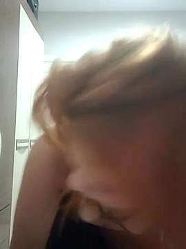 Ruiva_Fogo naked stripping on cam for live sex video chat
