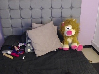 selene-l1 naked Live Sex Chat Room