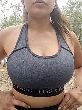 shann-syr naked stripping on cam for live sex video chat