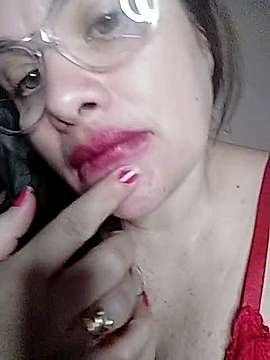 Showfull2k naked stripping on cam for live sex video chat