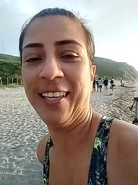 SweetsAndTastyy naked stripping on cam for live sex video chat