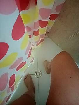 Abby_dolc3 naked stripping on cam for live sex video chat