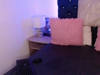 ameli-slow naked Live Sex Chat Room
