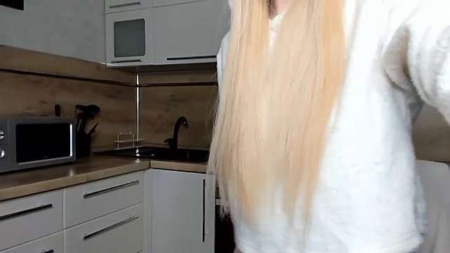 _be_my_daddy_ naked stripping on cam for live sex video chat