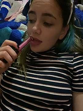 briggibluee naked stripping on cam for live sex video chat