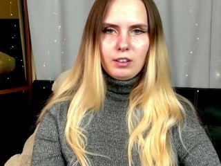 Carly-Bluee naked Live Sex Chat Room