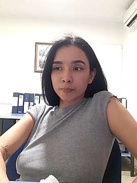 EstrellaSantoos naked stripping on cam for live sex video chat