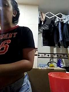 Hannah_001 naked stripping on cam for live sex video chat
