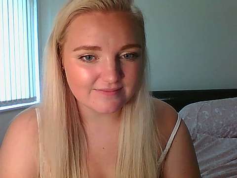 JessyLou_ naked stripping on cam for live sex video chat