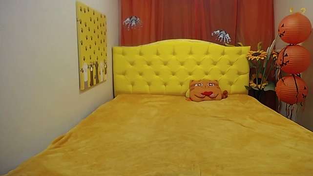 LindaJason naked stripping on cam for live sex video chat