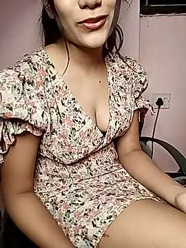 Liza245 naked stripping on cam for live sex video chat