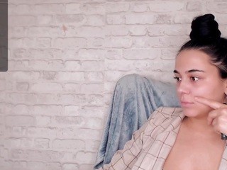 LouisaMi naked Live Sex Chat Room