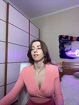 Mia_____ naked stripping on cam for live sex video chat