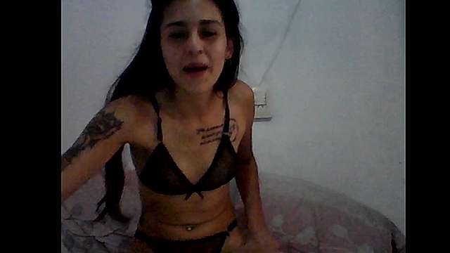 Nazafae2 naked stripping on cam for live sex video chat