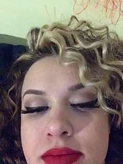 queenlikebb1999 naked stripping on cam for live sex video chat